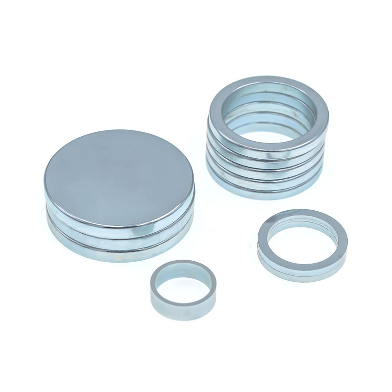 Magnes do głośnika