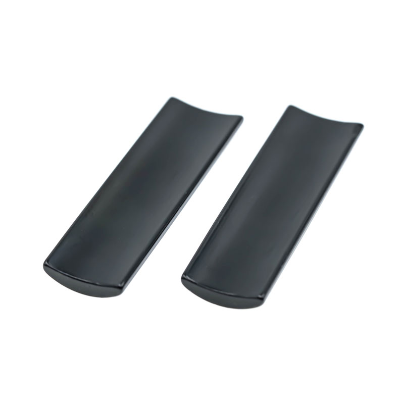 Magnes silnika do steru kierunku lotu